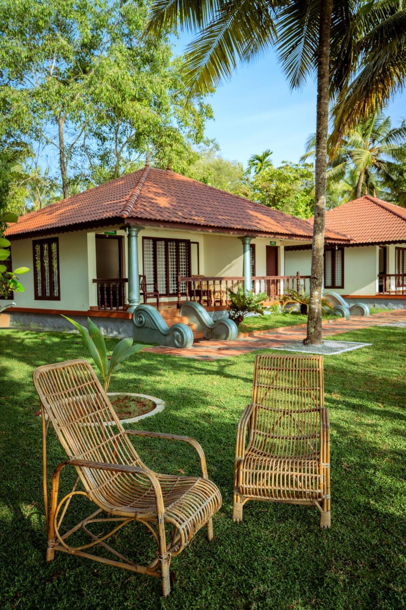 Dhathri Ayurveda Resort And Panchakarma Centre Kāyankulam Eksteriør bilde